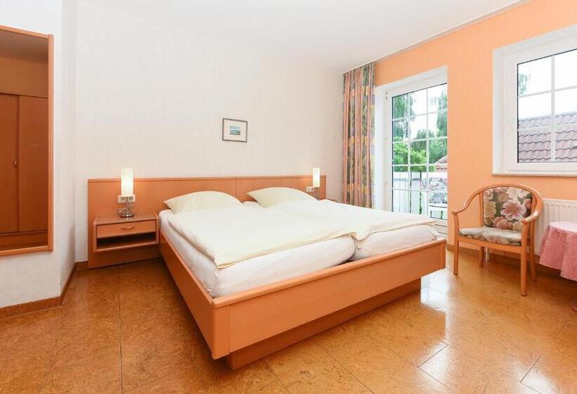 バルコニー付きデラックスルーム, Pension Störtebeker