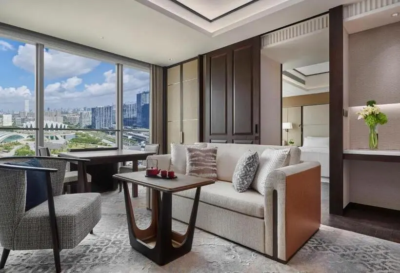 キングサイズベッドのデラックススイート, Shangrila Qiantan, Shanghai