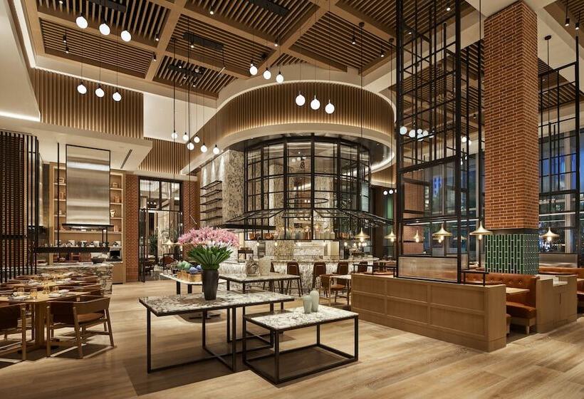 Номер Deluxe, Shangrila Qiantan, Shanghai