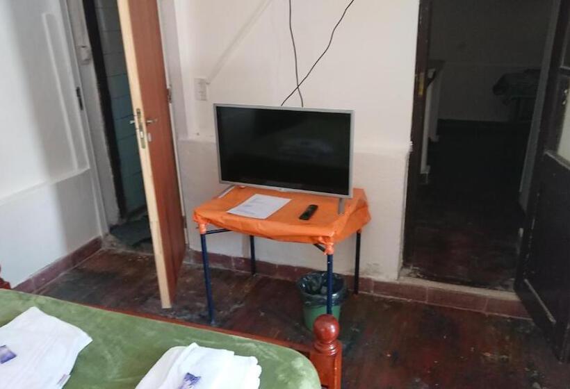 דירת חדר, Apartamentos Quintana