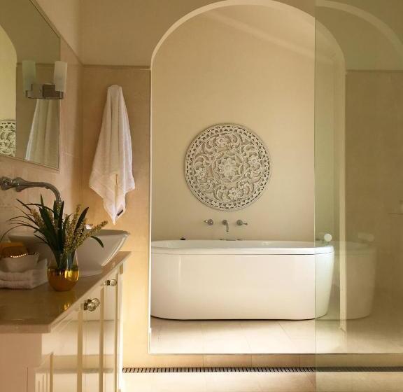 Люкс Deluxe Кровать Кинг, Howlong Old Post Office Luxury Suite