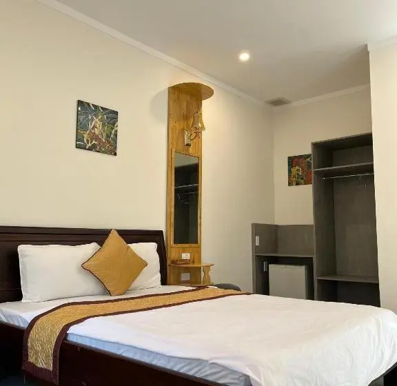 اتاق اکونومی, Khách Sạn Hương Mê