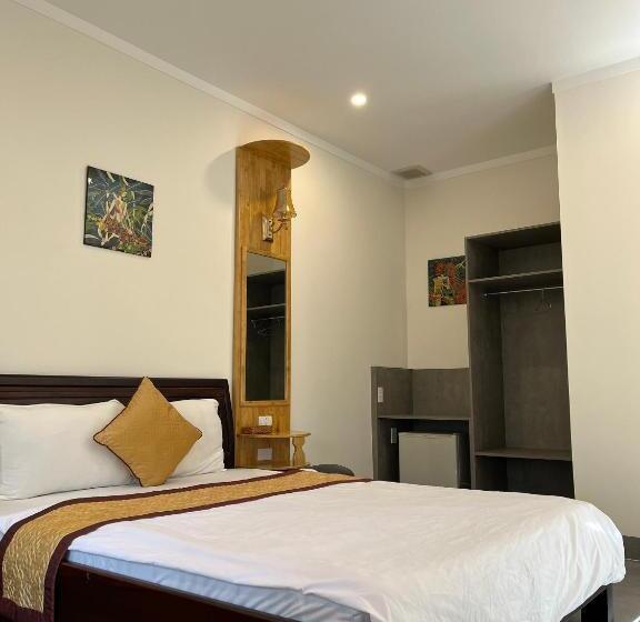 اتاق اکونومی, Khách Sạn Hương Mê