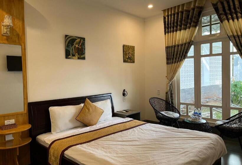 اتاق اکونومی, Khách Sạn Hương Mê