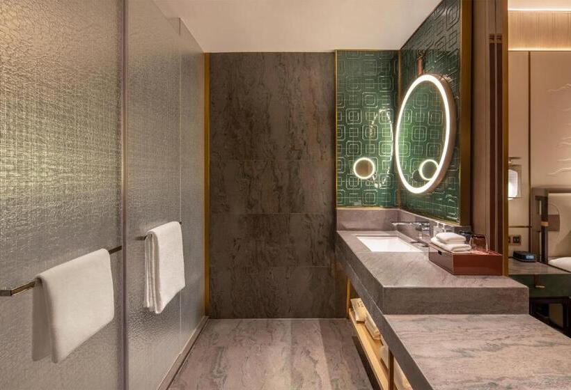 اتاق استاندارد با تخت بزرگ, Hualuxe Hotels And Resorts Qingdao Licang, An Ihg