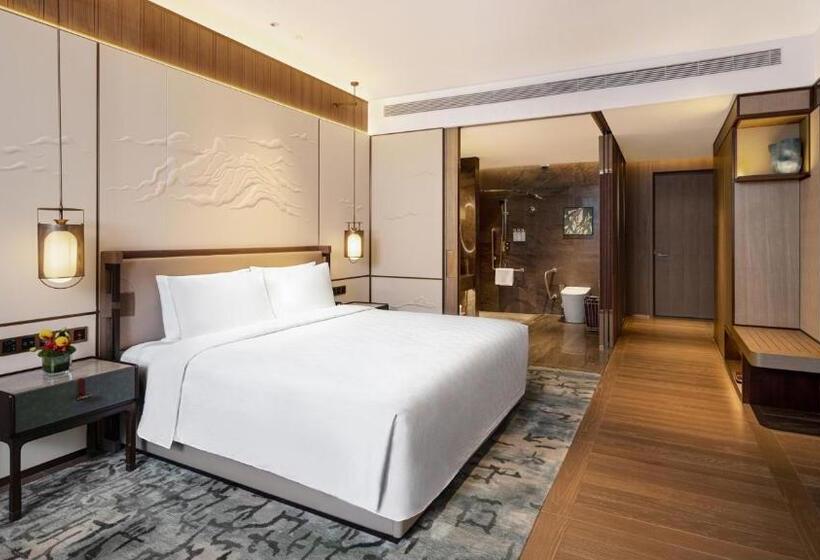 اتاق استاندارد, Hualuxe Hotels And Resorts Qingdao Licang, An Ihg