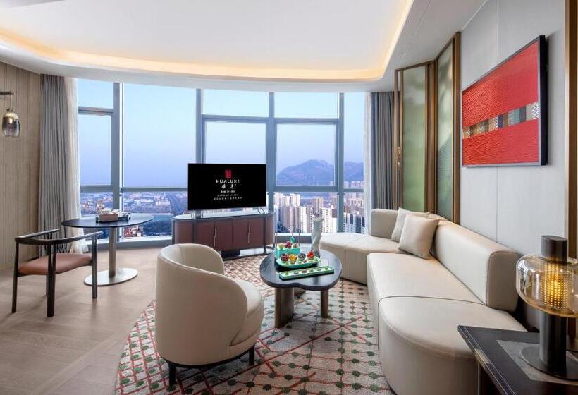 سوئیت با تخت بزرگ, Hualuxe Hotels And Resorts Qingdao Licang, An Ihg