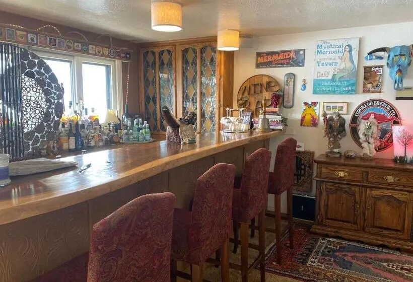 オーシャンビューデラックスルームバルコニー付き, Mermaid S Muse Bed And Breakfast