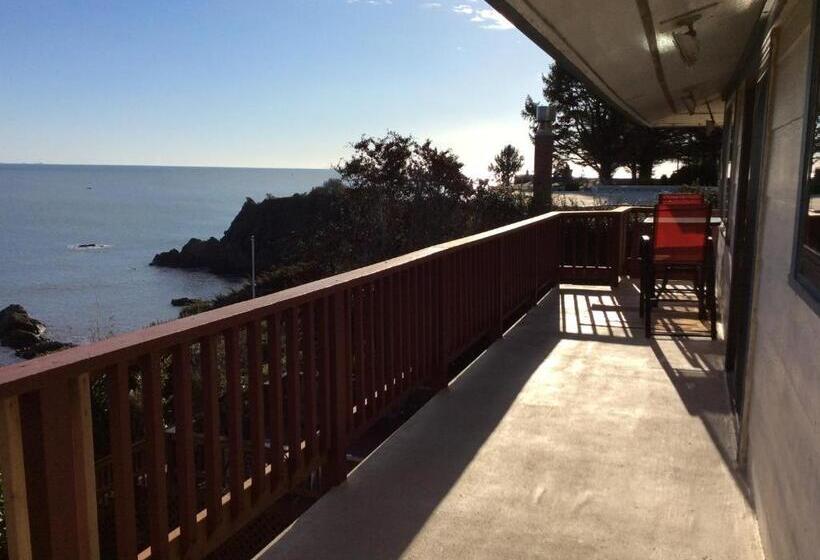 غرفة ديلوكس مطلّة علي البحر مزوَّدة بشُرفة, Mermaid S Muse Bed And Breakfast