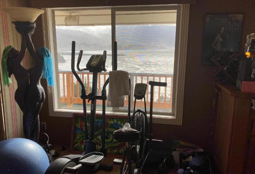 غرفة ديلوكس مطلّة علي البحر مزوَّدة بشُرفة, Mermaid S Muse Bed And Breakfast