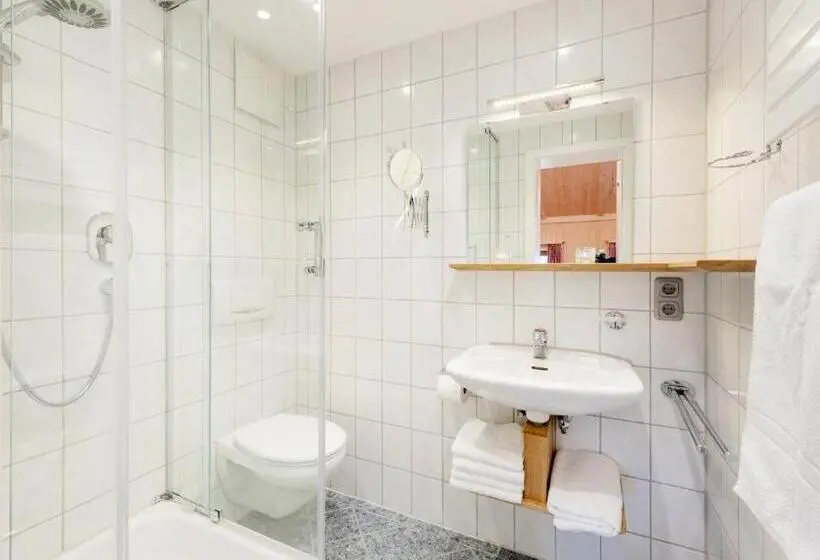 Apartamento 1 Dormitório com Sacada, Lamplhof