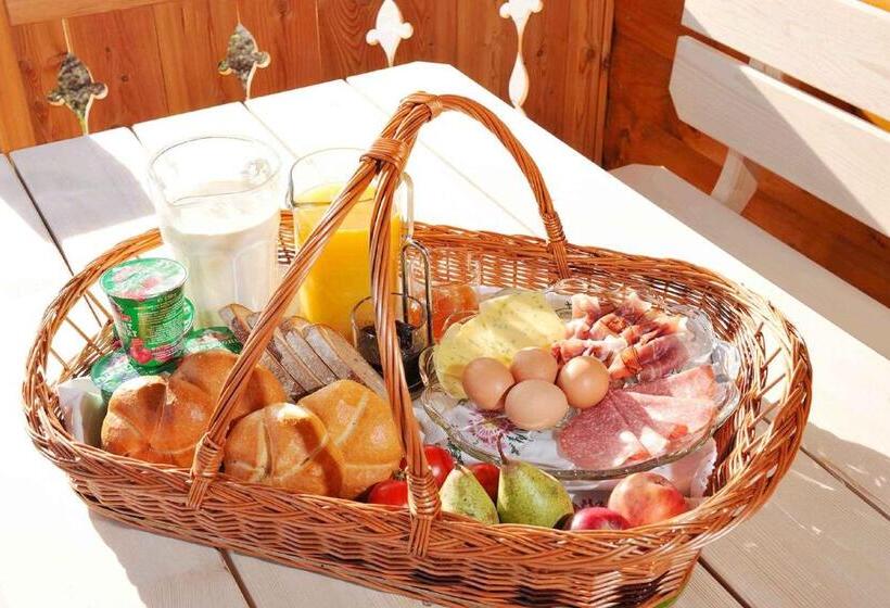 패밀리 룸, Lamplhof