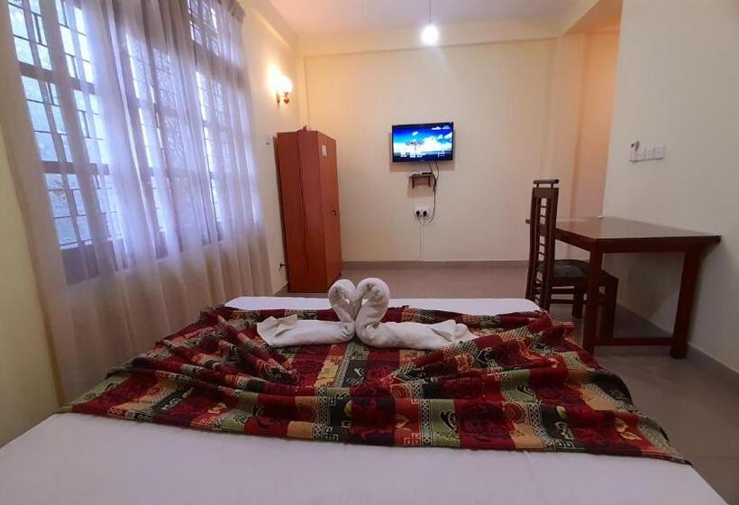 스탠다드 룸, Madara