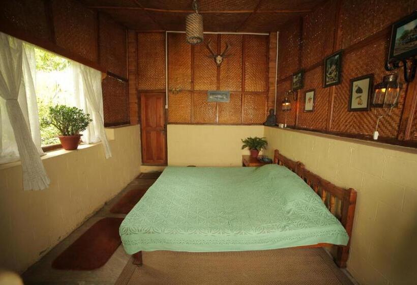 Deluxe Room with Balcony, Tathagata Farm