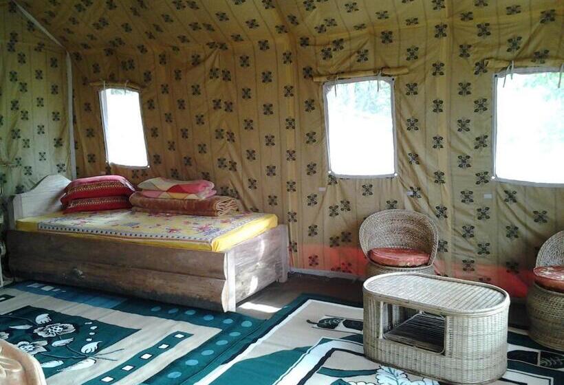 Standard Tent, Tathagata Farm