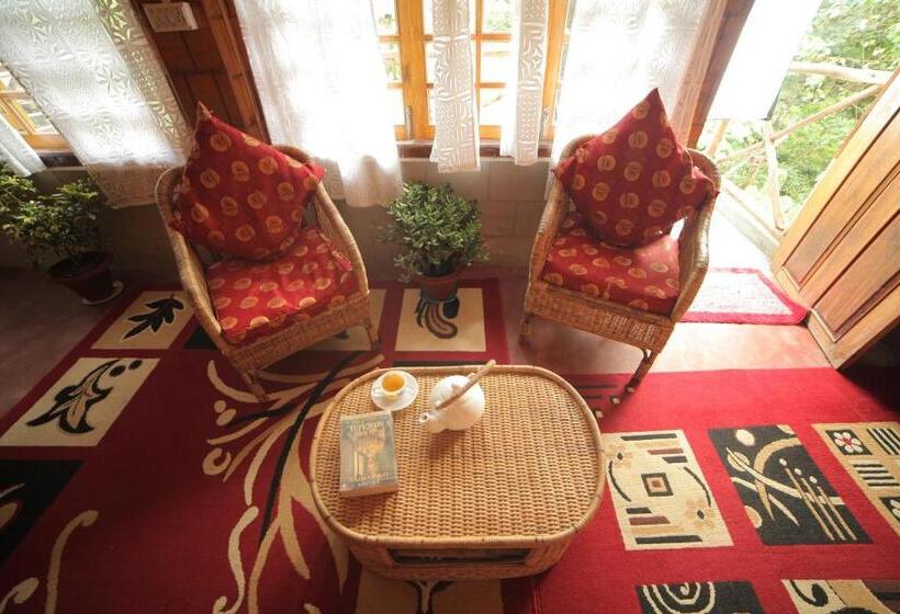 Deluxe Suite, Tathagata Farm