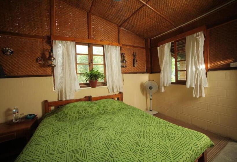 Deluxe Room with Balcony, Tathagata Farm