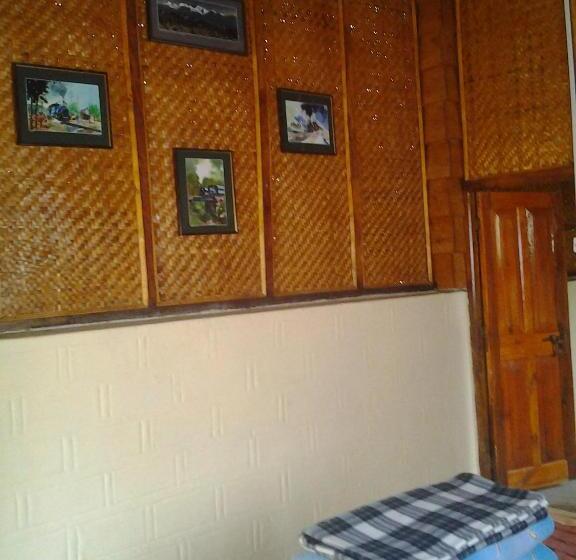 Deluxe Room with Balcony, Tathagata Farm