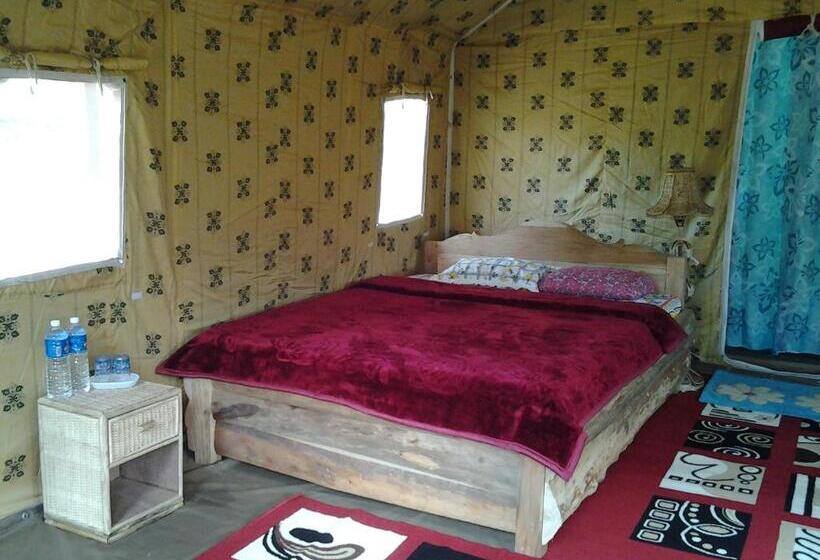 Standard Tent, Tathagata Farm