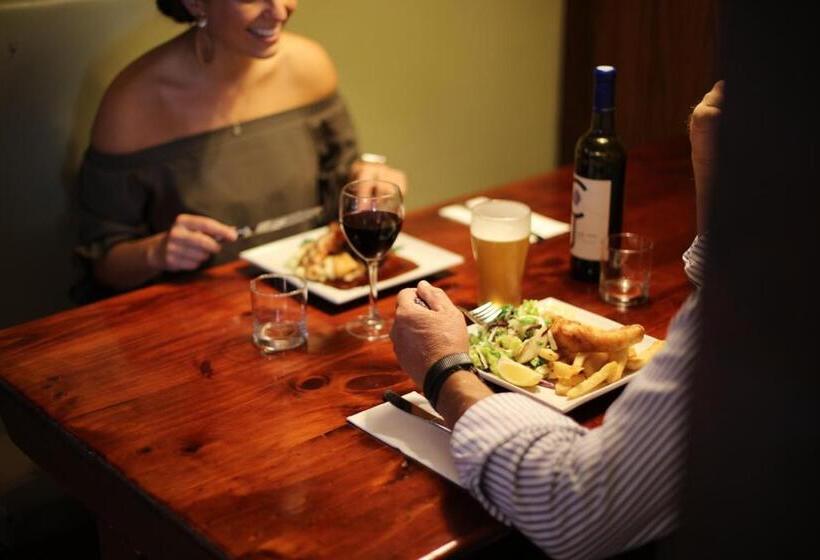 غرفة قياسية حمام مشترك, Caledonian Inn