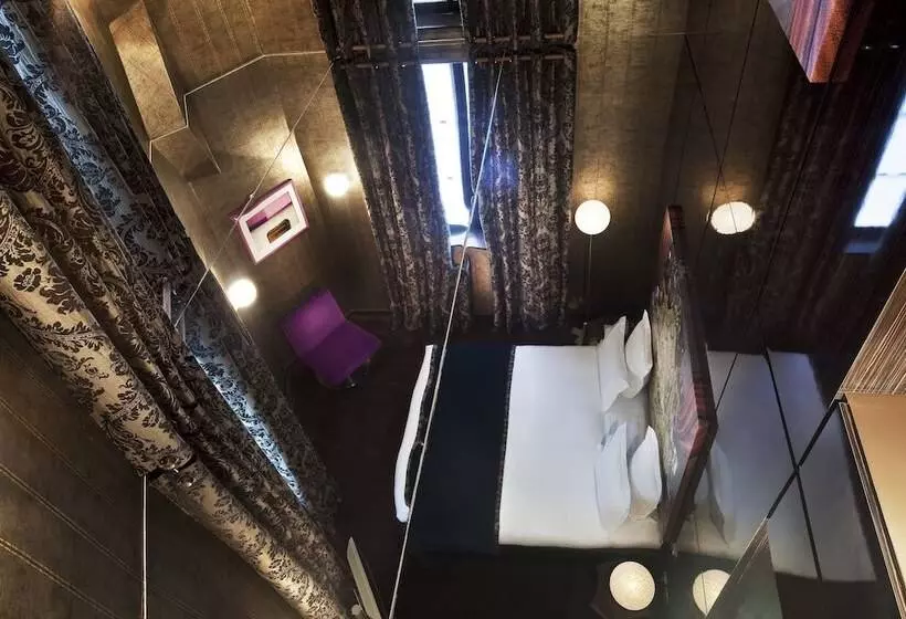 スーペリアールーム, Hôtel Du Petit Moulin, Haute Couture Hotel By Lacroix