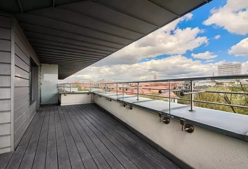 سوئیت با چشمانداز رودخانه, Qubus Hotel Bydgoszcz