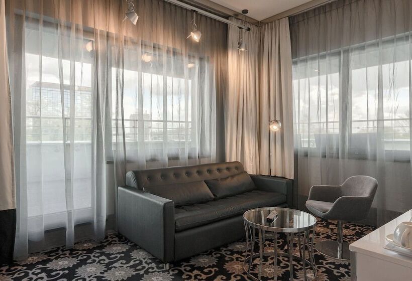سوئیت با چشمانداز رودخانه, Qubus Hotel Bydgoszcz