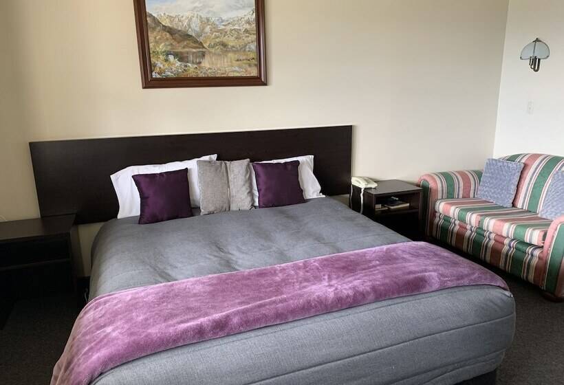 استودیوی لوکس, Manapouri Lakeview Motor Inn