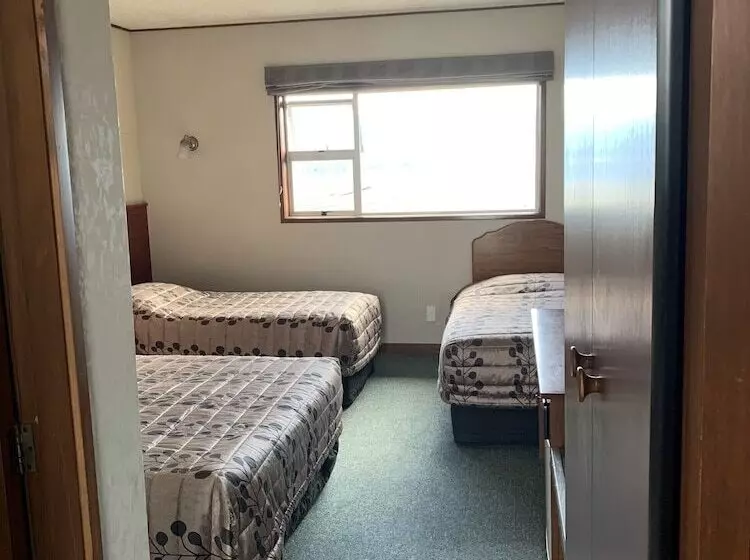 استودیوی استاندارد, Manapouri Lakeview Motor Inn