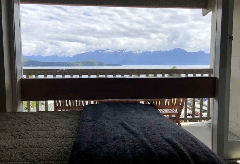 استودیوی استاندارد, Manapouri Lakeview Motor Inn