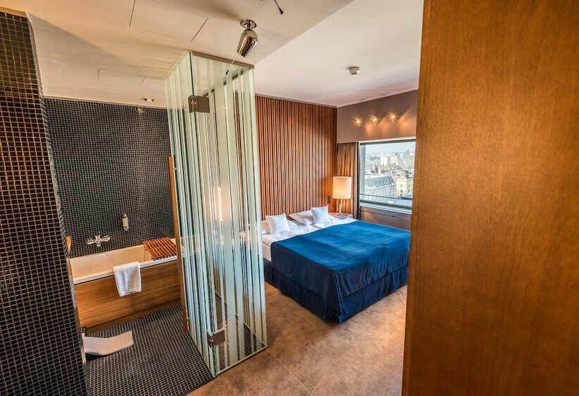 سوییت جونیور, Yasmin Košice