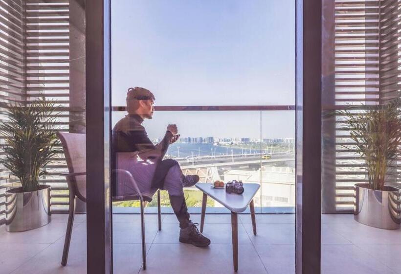 اتاق اجرایی, Citadines Culture Village Dubai, Waterfront Jadaf