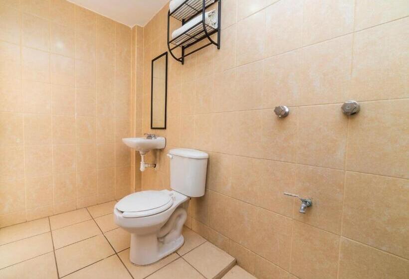 Семейный Номер, Zaragoza, San Juan De Los Lagos