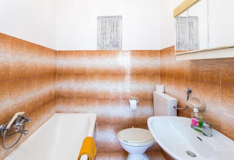 Standard room with outdoor bath, Guest House Ljubica