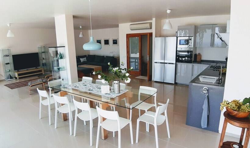 غرفة قياسية رباعية, Villa Mavie