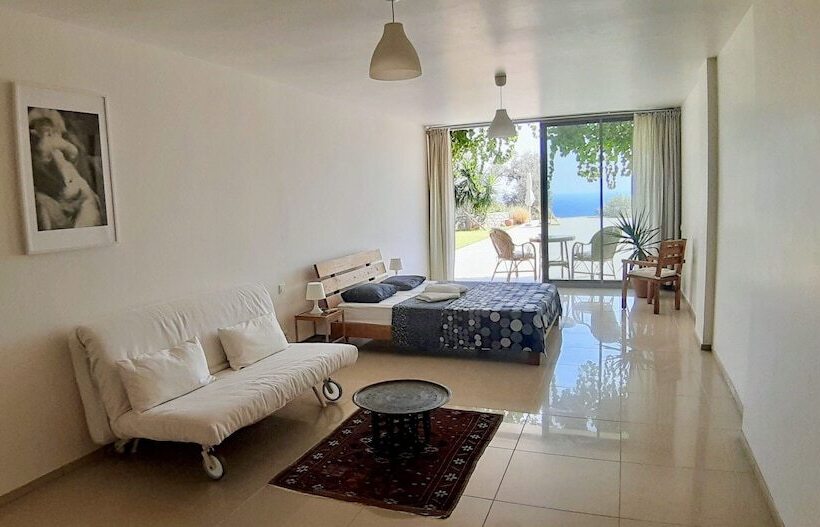 غرفة قياسية رباعية, Villa Mavie