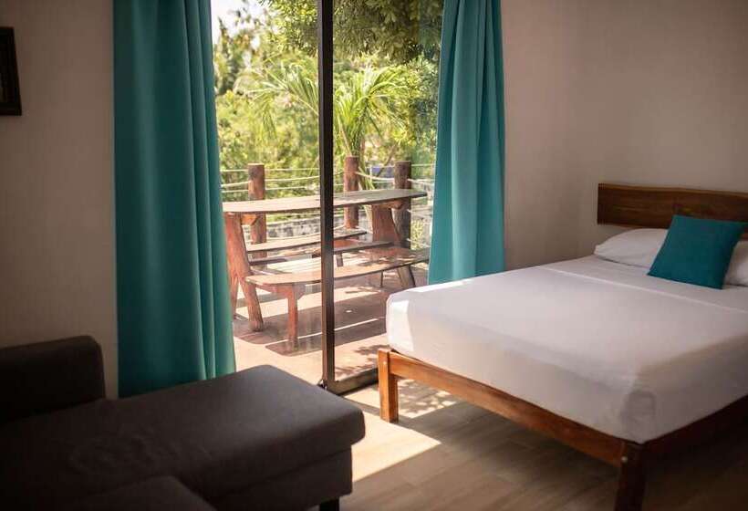 스탠다드 룸 더블 침대 2개, Ade