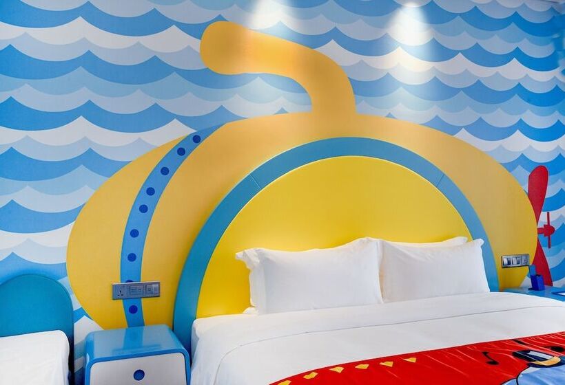 غرفة عائلية, Dolphin Bay