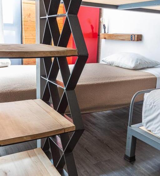 سرير فى غرفة مشتركه, El Hostalito 14