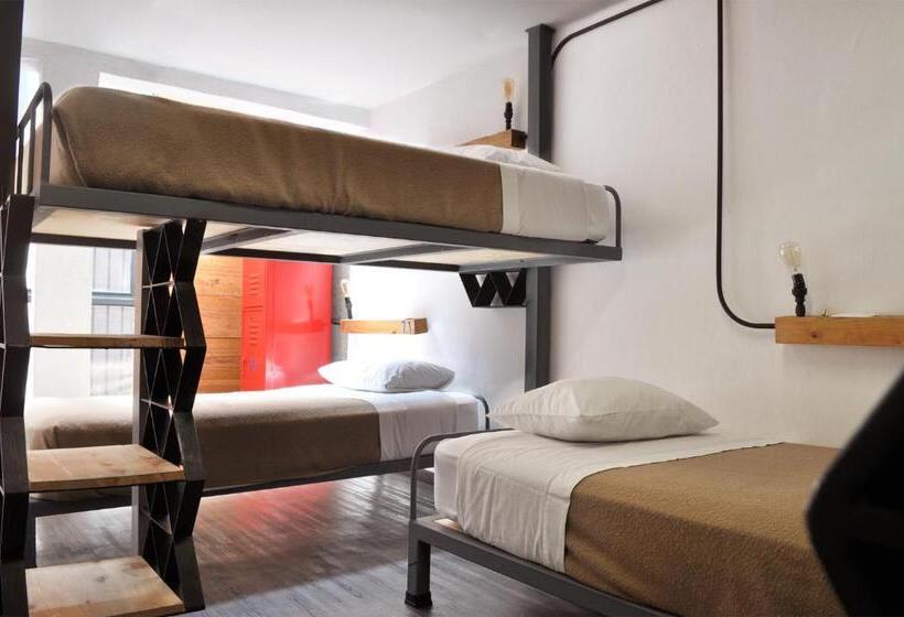 سرير فى غرفة مشتركه, El Hostalito 14