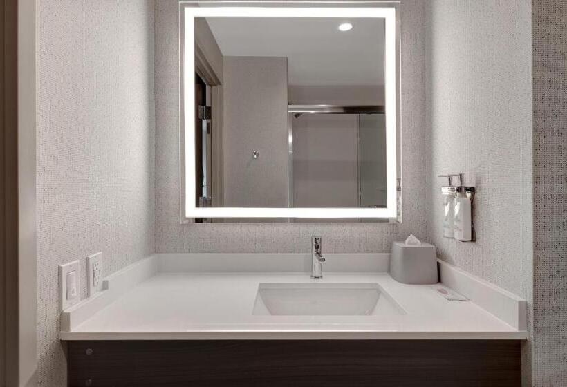 غرفة بريميوم, Holiday Inn Express & Suites   Glendale Downtown