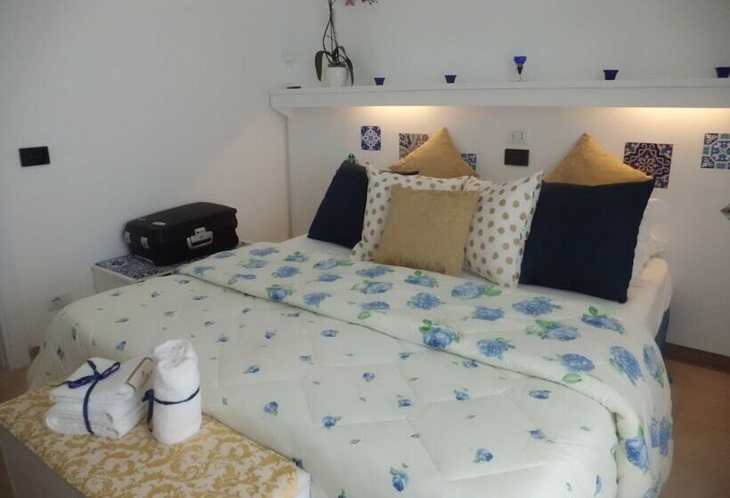 غرفة أساسية, Oasi Madre Della Pace