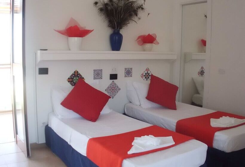 غرفة قياسية ثلاثية, Oasi Madre Della Pace