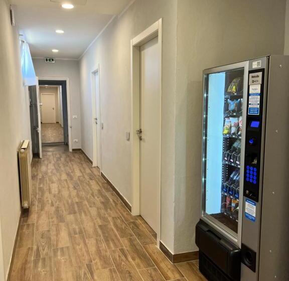 اتاق استاندارد یک نفره, We Love Tower Self Check In