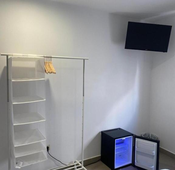 غرفة قياسية, Room00 Valencia Hostel