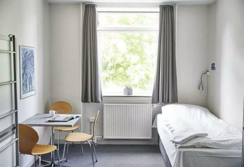 バス共有のスタンダードルーム, Danhostel Copenhagen Bellahøj