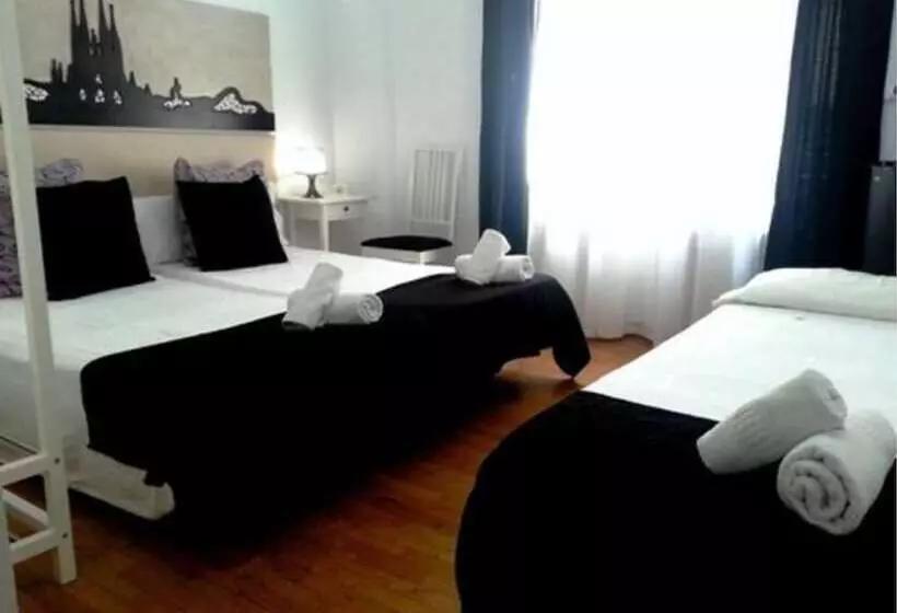 اتاق استاندارد سه نفره, Petit