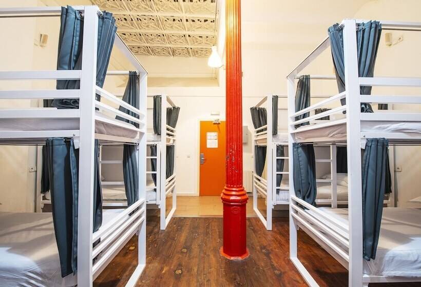 共同バス付シェアルーム, Safestay Barcelona Gothic