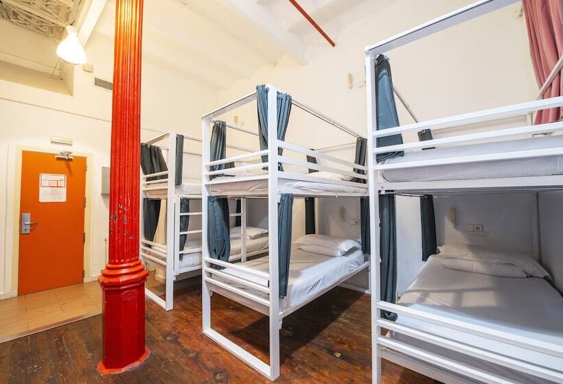 共同バス付シェアルーム, Safestay Barcelona Gothic