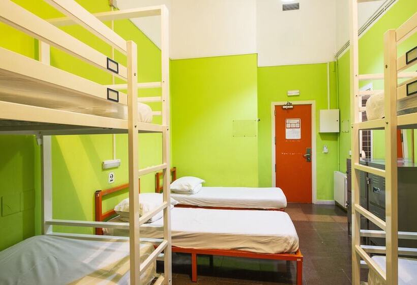 共同バス付シェアルーム, Safestay Barcelona Gothic